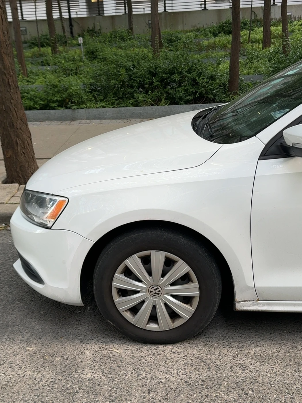 Jetta front wheel source capture