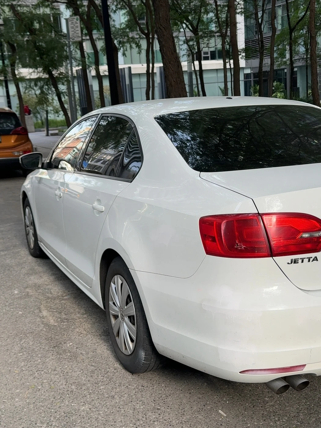 Jetta rear quarter source capture